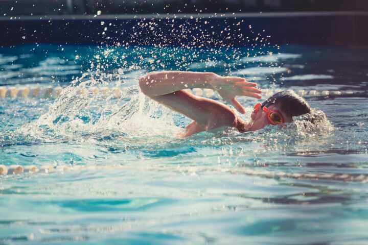 Nichtschwimmerkurse für Jugendliche und Erwachsene ab 14 Jahren